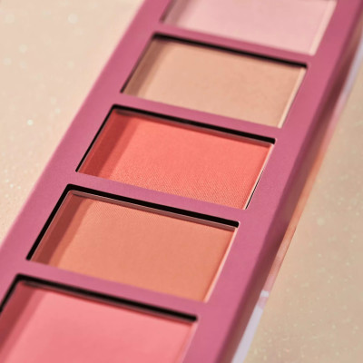 ESSENCE - Peachy BLOSSOM Blush & Highlighter Palette
